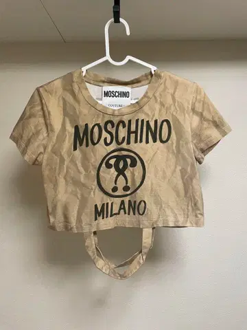 MOSCHINO 크롭 T셔츠 베이지