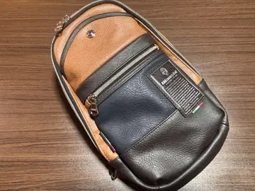 비앙키 숄더백 로버트 케이크