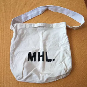 MHL. 화이트 캔버스 숄더백