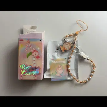 POPMART LABUBU 러브러브 폰 참 HAPPINESS