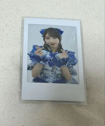 츠지노 카나미 폴라로이드