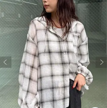 차오패닉 티피 후드 부착 체크 무늬 셔츠