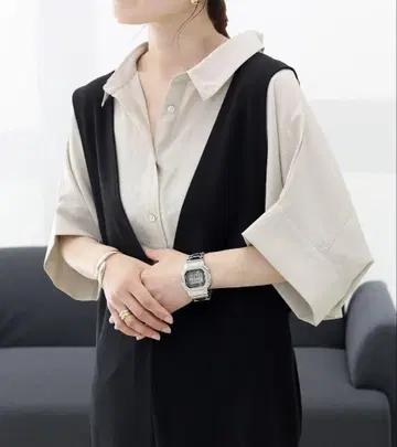 퍼니 컴퍼니 에스테르론 프론트 오픈 돌먼 블라우스 베이지