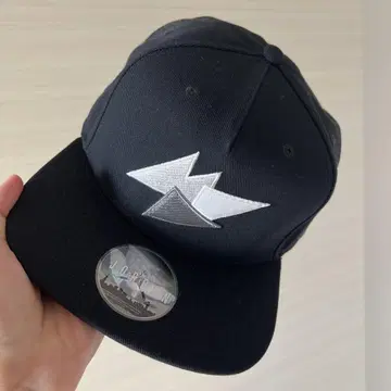 네이비 야구 모자 로고 자수