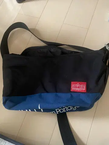 Manhattan Portage BEAMS 콜라보 메신저 백
