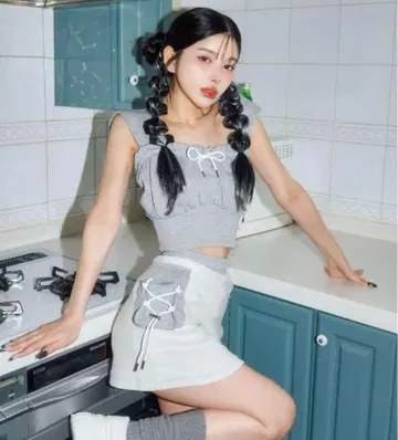 다리치 코르셋 후드 맨투맨 상의 darich