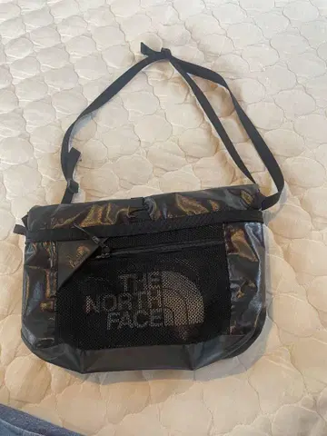 THE NORTH FACE 블랙 숄더백