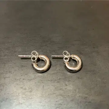 SILVER925 STUD FOOP EARRINGS / 실버 / 귀걸이