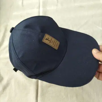 네이비 캡 메쉬 안쪽