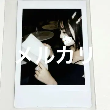 미야타 마나모 폴라로이드 옆모습