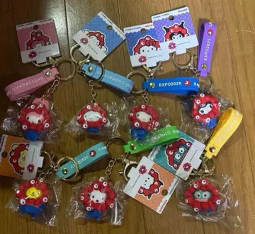 미야쿠미야쿠x산리오 키링 풀세트