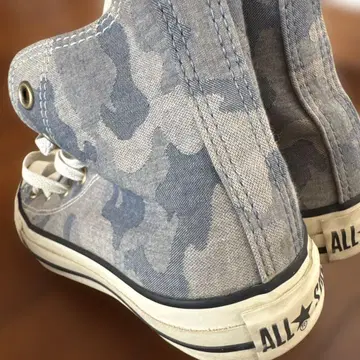 Converse 그레이 카모플라쥬 하이컷 스니커즈
