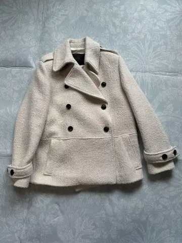컨디션 최상! ZARA 아이보리 울 부클레 피코트