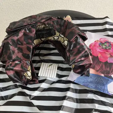 새상품급 미사용 yunique 꽃 장식 헤어 액세서리 다크 레드