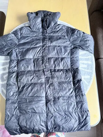 UNIQLO XL 네이비 컬러 여성용 롱 울트라 라이트 다운 자켓