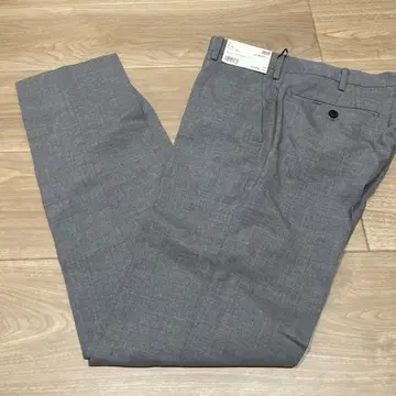[ 미사용 새상품 ] UNIQLO 스트레치 울 슬림핏 팬츠 76cm