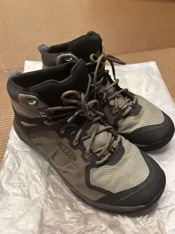KEEN 등산화 그레이 28cm