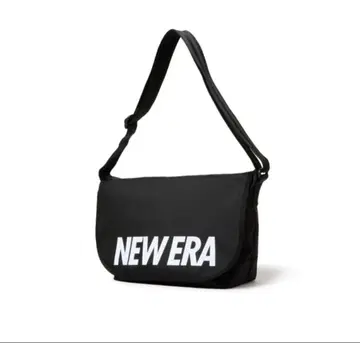 NEW ERA 블랙 숄더백