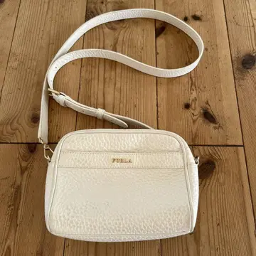 FURLA 화이트 가죽 숄더백