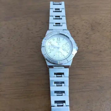 SEIKO 실버 쿼츠 손목시계