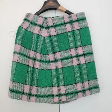 JILL STUART 타이트 스커트 사이즈 0 그린과 핑크 체크