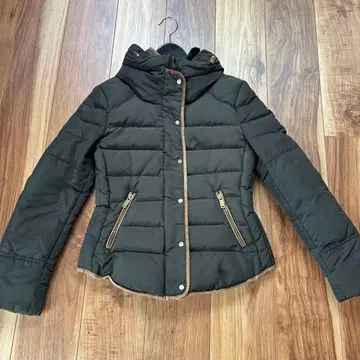 ZARA 후드 부착 다운 자켓