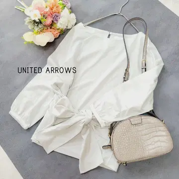 UNITED ARROWS 허리 리본 크루넥 티셔츠