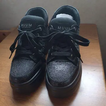 MUUM 블랙 하이컷 스니커즈 사이즈 M