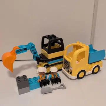 레고(LEGO) 듀플로 트럭과 셔블카