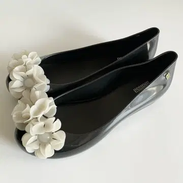 멜리사 melissa 블랙 플랫슈즈 꽃 모티브