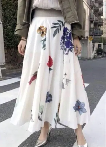 새상품 AMERI 아메리빈티지 AMANDA CIRCULAR SKIRT