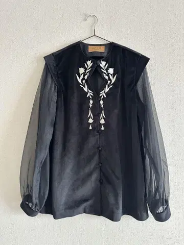 Ameri VINTAGE 오간자 자수 BLACK