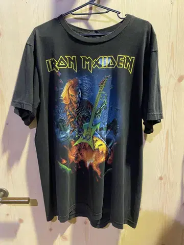 Iron Maiden 그래픽 T셔츠 L 사이즈 블랙