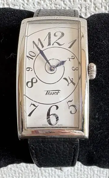 티쏘 TISSOT 헤리티지 바나나 워치