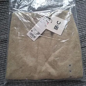 UNIQLO 베이지 슬리브리스 스웨터 M