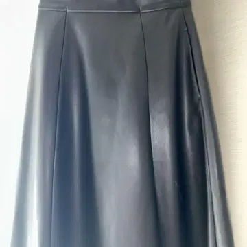 인조 가죽 플레어 롱 스커트