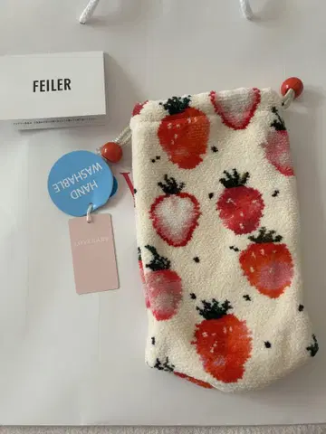 FEILER 스트로베리 도트 보틀 파우치