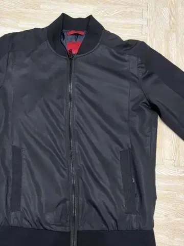 ZARA 블랙 집업 자켓