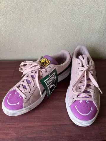 PUMA 스마일리 페이스 스니커즈 23.0 CM