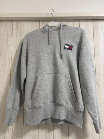 Tommy 그레이 후드 부착 후드티