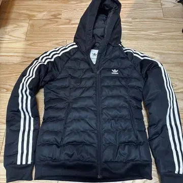 adidas 블랙 아우터 다운 점퍼 M 사이즈