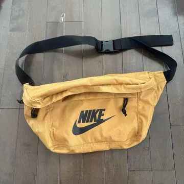 NIKE 숄더백 브라운