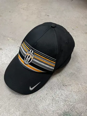 00s NIKE 나이키 유벤투스 캡 모자 자수 블랙 y2k 축구