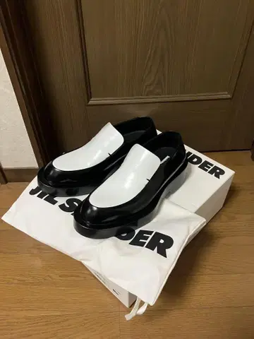 질 샌더 24ss 바이컬러 로퍼 통굽