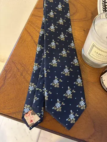 Paul Smith 꽃무늬 넥타이 네이비