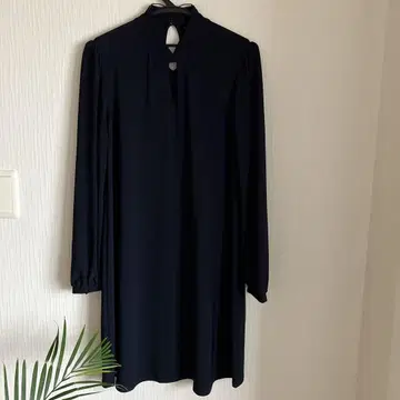 WALLIS 네이비 긴팔 A라인 원피스