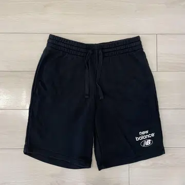 [ 착용 적음 ] new balance 하프 팬츠 M 사이즈