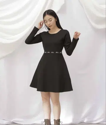 A라인 JiLL by JILL STUART 로고 자카드 니트 원피스