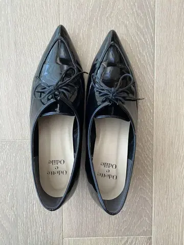 odette e odile의 블랙 에나멜 신발 일본제