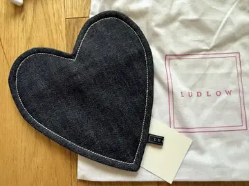 LUDLOW 라들로 파우치 네이비 하트